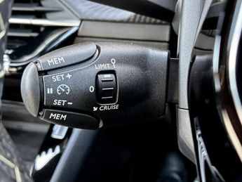 Peugeot 208 1.2 Hybrid 110 GT 5dr e-DSC6