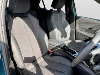 Peugeot 2008 100kW GT 50kWh 5dr Auto