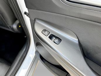 Hyundai Kona 150kW Ultimate 64kWh 5dr Auto