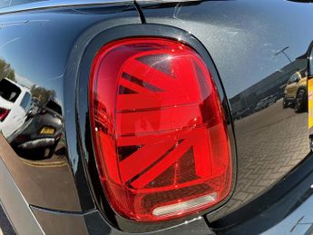 Mini Hatch 2.0 Cooper S Sport 5dr Auto