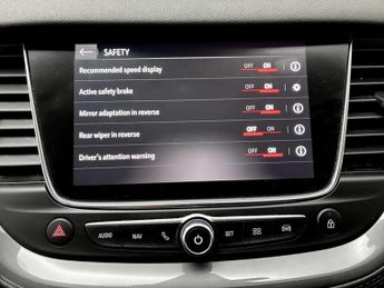 Vauxhall Grandland X 1.2 Turbo Sport Nav 5dr Auto [8 Speed]