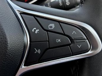 Renault Captur 1.6 E-Tech full hybrid 145 Evolution 5dr Auto