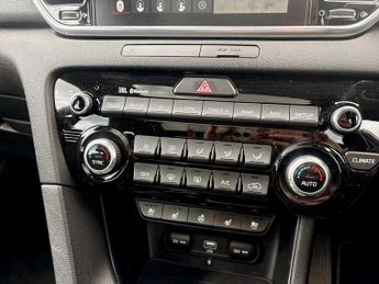 Kia Sportage 2.0 CRDi 48V ISG GT-Line S 5dr DCT Auto [AWD]