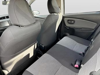 Toyota Yaris 1.5 Hybrid Icon 5dr CVT