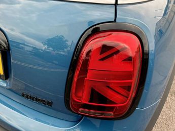 Mini Hatch 1.5 Cooper Sport 3dr Auto