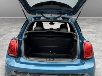 Mini Hatch 1.5 Cooper Sport 3dr Auto