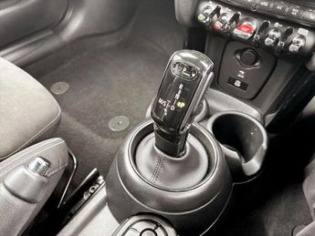 Mini Hatch 1.5 Cooper Sport 3dr Auto