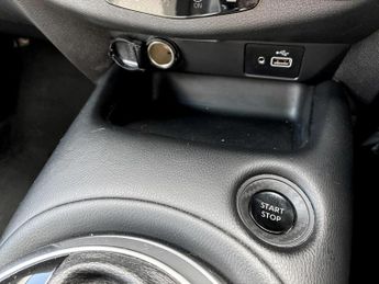 Nissan Juke 1.6 Hybrid N-Connecta 5dr Auto