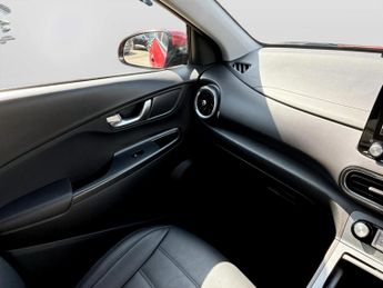 Hyundai Kona 150kW Premium 64kWh 5dr Auto