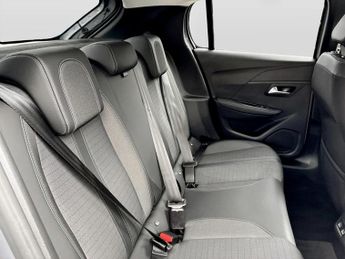 Peugeot 208 1.2 PureTech 100 Allure Premium + 5dr EAT8
