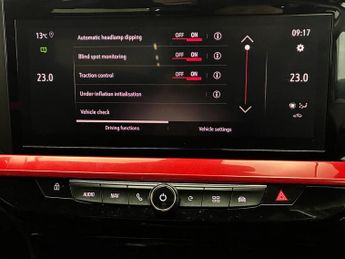 Vauxhall Mokka 100kW SRi Nav Premium 50kWh 5dr Auto