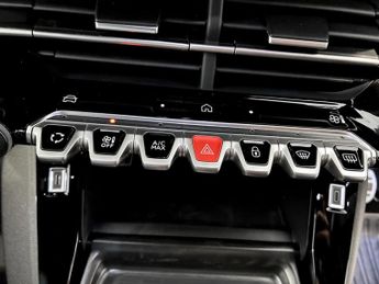 Peugeot 208 1.2 Hybrid 110 GT 5dr e-DSC6