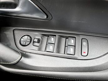 Peugeot 2008 115kW GT 54kWh 5dr Auto