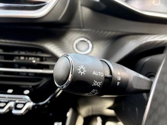 Peugeot 208 1.2 PureTech 100 GT 5dr EAT8