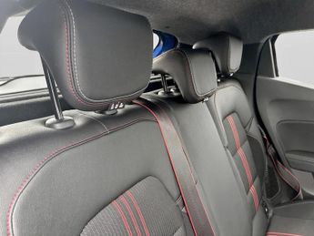 Renault Clio 1.6 E-TECH Hybrid 140 RS Line 5dr Auto