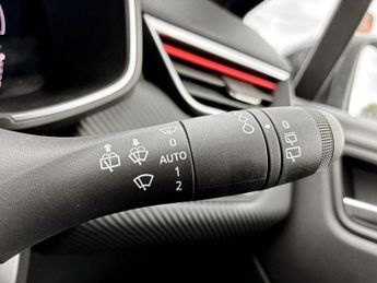 Renault Clio 1.6 E-TECH Hybrid 140 RS Line 5dr Auto