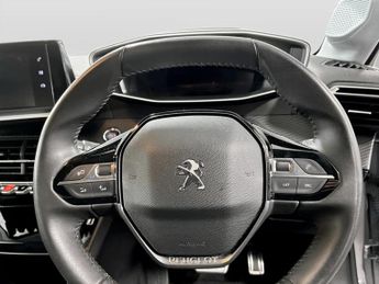 Peugeot 208 100kW Allure Premium + 50kWh 5dr Auto