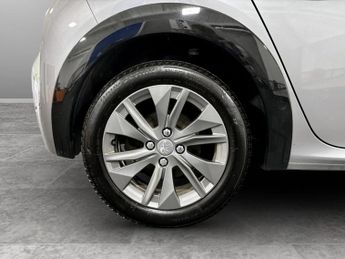 Peugeot 208 100kW Allure Premium + 50kWh 5dr Auto