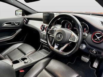 Mercedes-Benz Gla GLA 250 4Matic AMG Line Premium Plus 5dr Auto