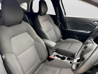 Renault Captur 1.6 E-Tech full hybrid 145 Evolution 5dr Auto