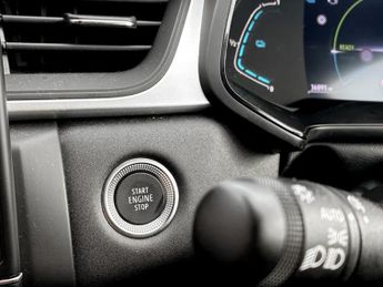 Renault Captur 1.6 E-Tech full hybrid 145 Evolution 5dr Auto