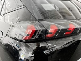 Peugeot 2008 100kW Allure Premium+ 50kWh 5dr Auto