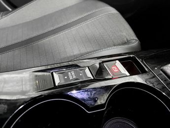 Peugeot 2008 100kW Allure Premium+ 50kWh 5dr Auto