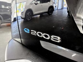 Peugeot 2008 100kW Allure Premium+ 50kWh 5dr Auto
