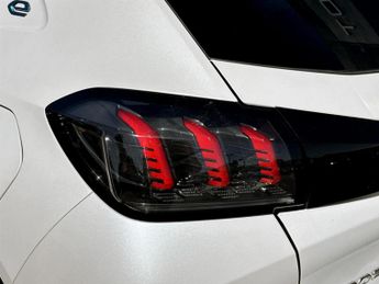 Peugeot 208 100kW GT 50kWh 5dr Auto