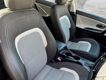 Kia Ceed 1.6 GDi 3 5dr DCT