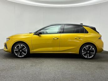 Vauxhall Astra 115kW Ultimate 54kWh 5dr Auto