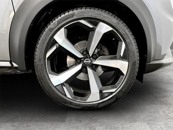 Nissan Juke 1.0 DiG-T 114 Tekna 5dr DCT