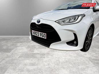 Toyota Yaris 1.5 Hybrid Design 5dr CVT