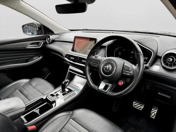 Mg Hs 1.5 T-GDI Exclusive 5dr DCT