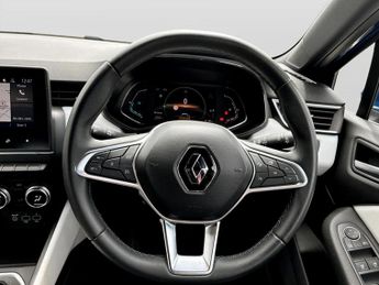 Renault Clio 1.6 E-TECH Hybrid 140 SE Edition 5dr Auto