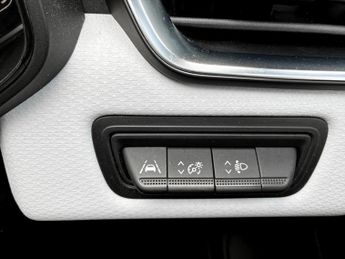 Renault Clio 1.6 E-TECH Hybrid 140 SE Edition 5dr Auto