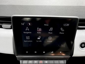 Renault Clio 1.6 E-TECH Hybrid 140 SE Edition 5dr Auto
