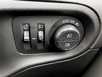 Vauxhall Grandland X 1.5 Turbo D SRi Nav 5dr Auto