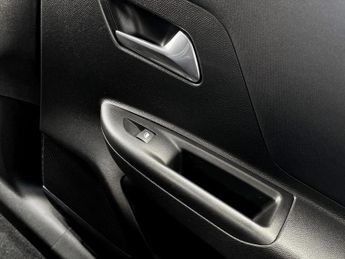 Vauxhall Mokka 100kW Ultimate Edition 50kWh 5dr Auto