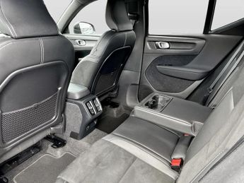 Volvo Xc40 1.5 T3 [163] R DESIGN 5dr Geartronic