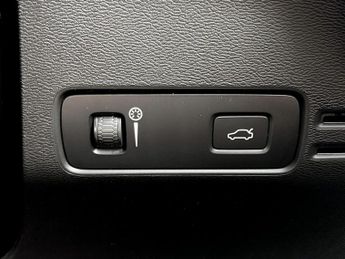 Volvo Xc40 1.5 T3 [163] R DESIGN 5dr Geartronic