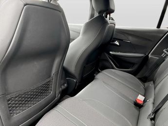 Peugeot 208 1.2 Hybrid 110 GT 5dr e-DSC6