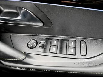 Peugeot 208 1.2 Hybrid 110 GT 5dr e-DSC6