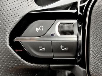 Peugeot 208 1.2 Hybrid 110 GT 5dr e-DSC6