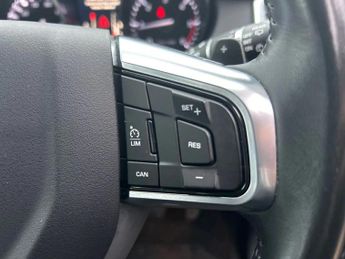 Land Rover Discovery Sport 2.0 TD4 180 SE Tech 5dr Auto