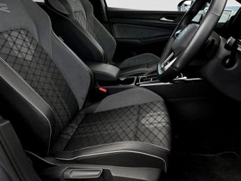 Volkswagen Golf 2.0 TDI 150 R-Line 5dr DSG