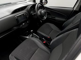 Toyota Yaris 1.5 Hybrid Excel 5dr CVT