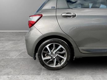 Toyota Yaris 1.5 Hybrid Y20 5dr CVT [Bi-tone]