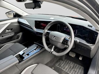 Vauxhall Astra 115kW Griffin 54kWh 5dr Auto