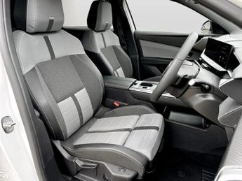 Vauxhall Grandland 1.2 Hybrid [136] GS 5dr e-DCT6